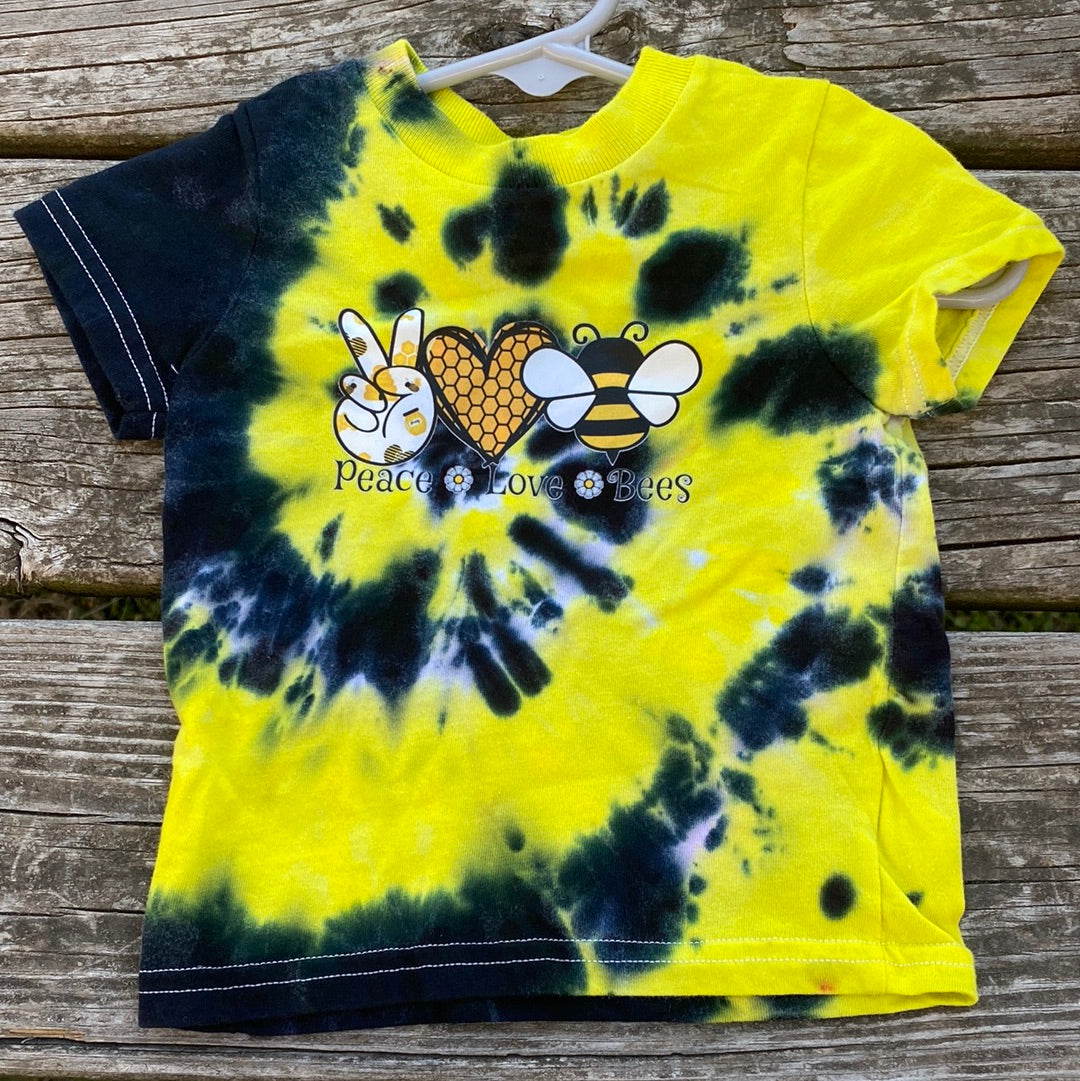 Delta 6 month (black yellow peace love bees)