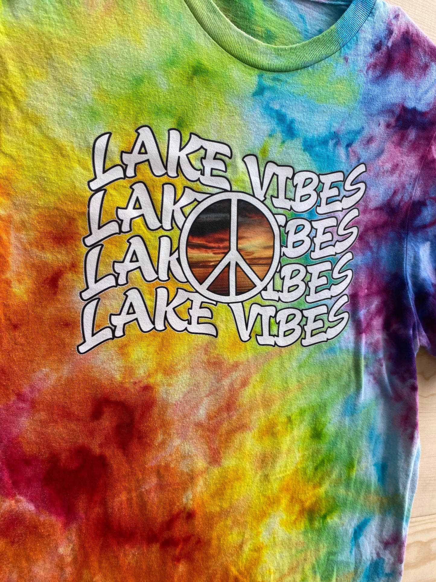 XS Gildan Softstyle Lake Vibes Rainbow Scrunch