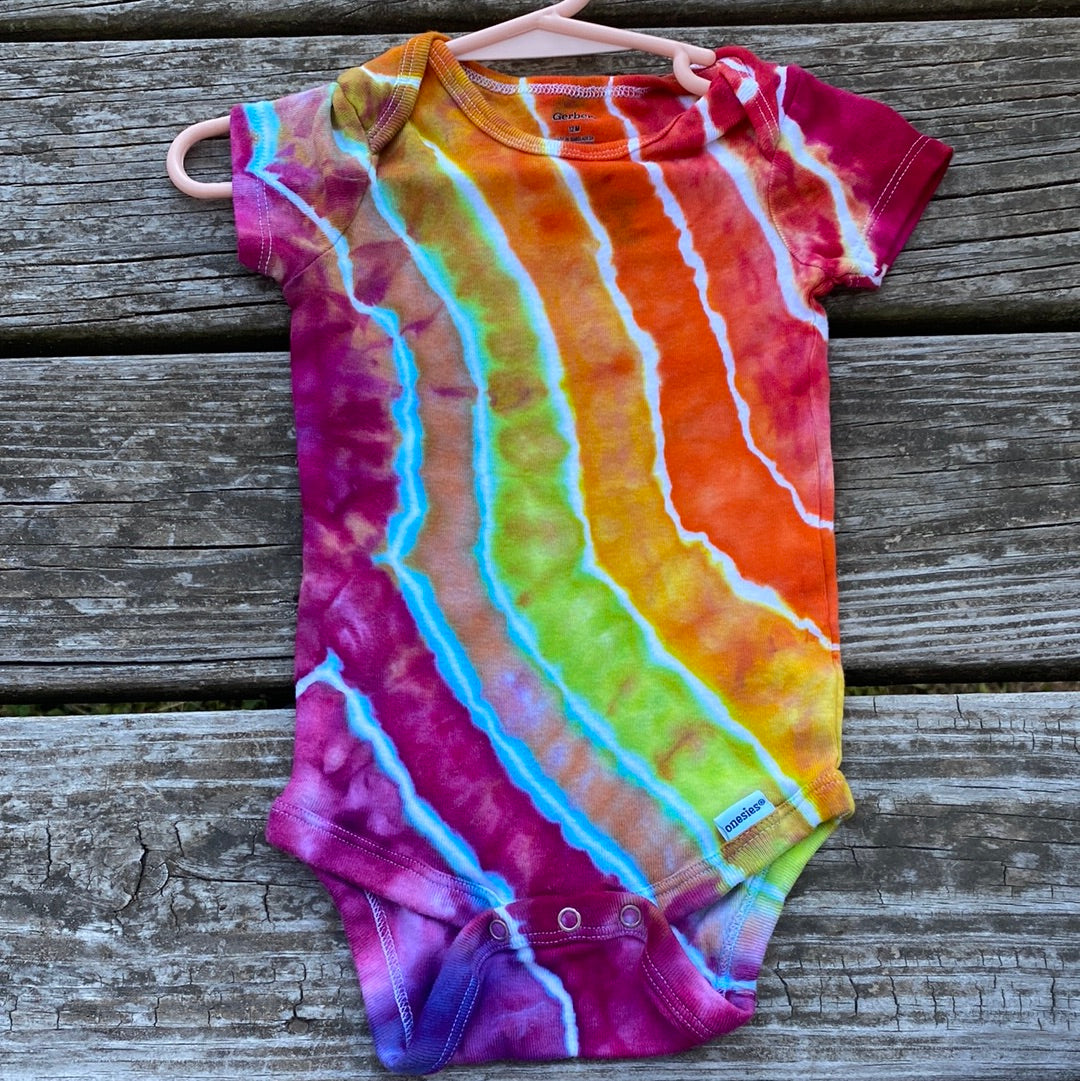 Gerber 12 month baby bodysuit (40 color design)