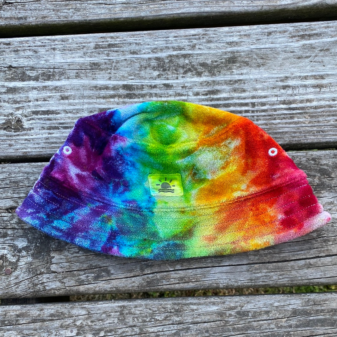 Little co. 2t-5t organic terry cloth hat rainbow
