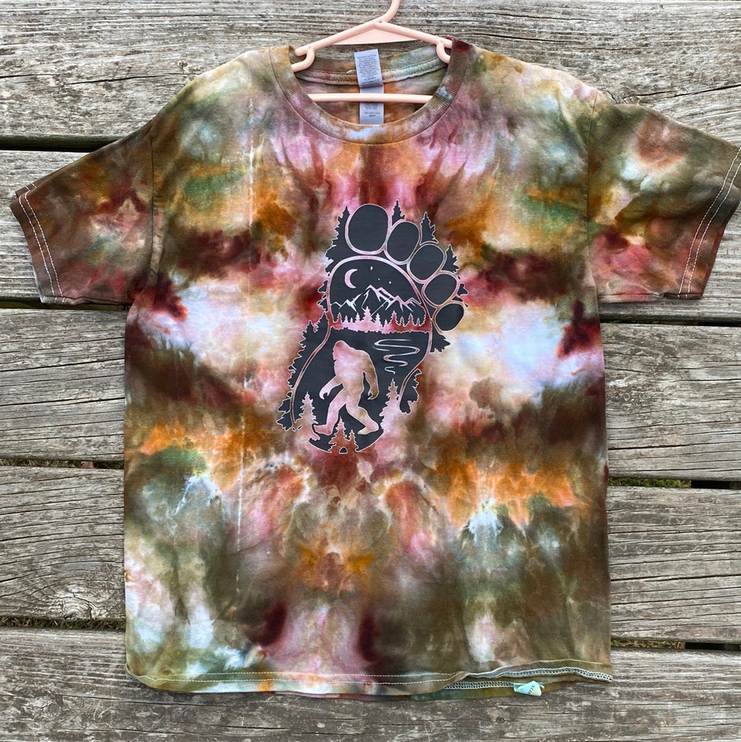 Gildan youth medium sasquatch big foot camo woodland inspired colors ice dyed shirt