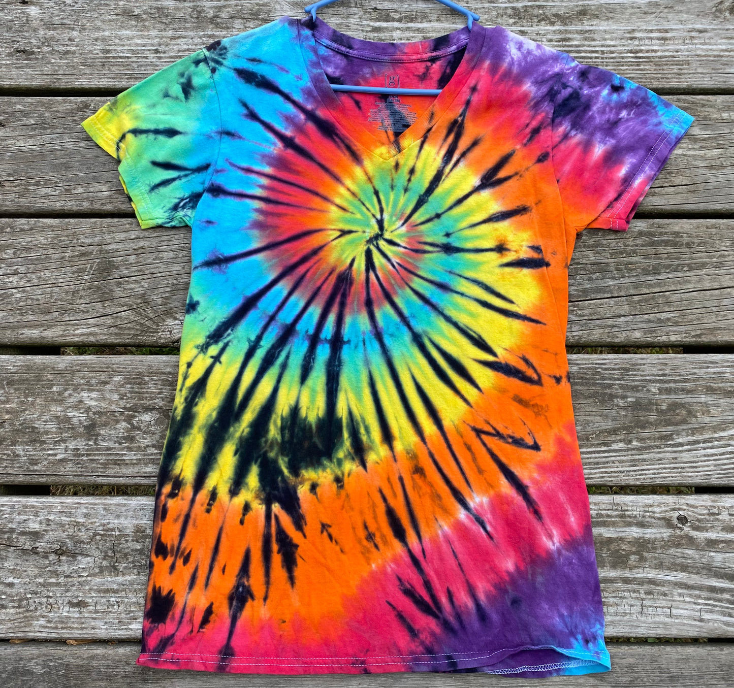 Small v neck George rainbow and black spiral