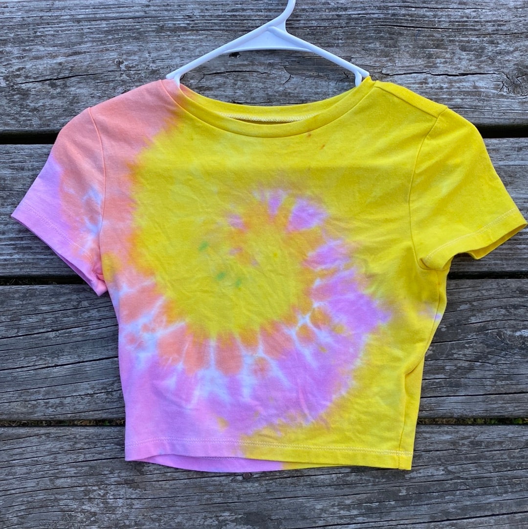 Wild fable XS crop top womens yellow and pink spiral