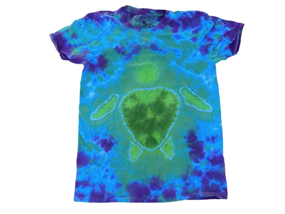 Limited! Sea turtle custom tie dyed shirt!