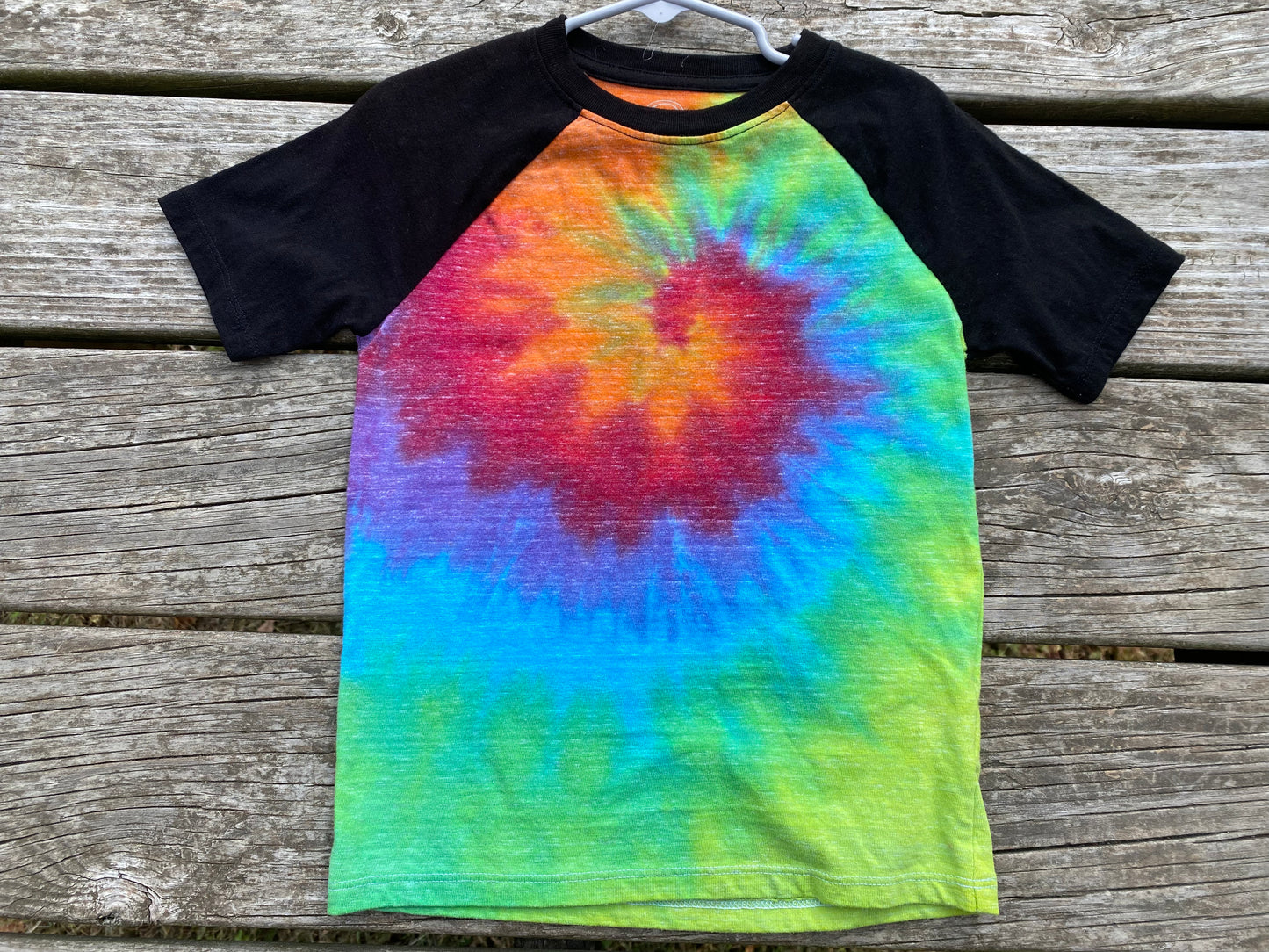 Wonder nation XS rainbow spiral youth shirt