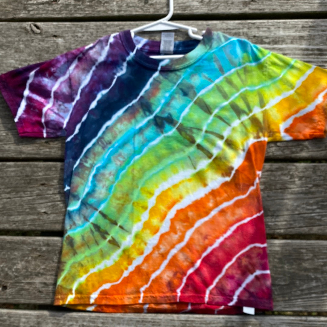 Gildan youth small 40 colors design rainbow lines shirt