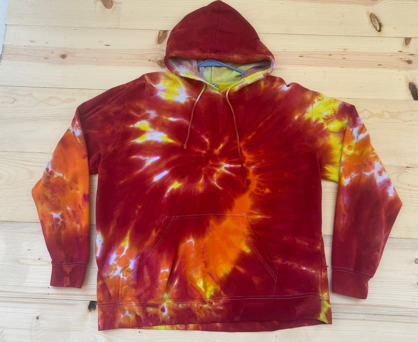 Adult XL Red and Orange Hoodie midweight