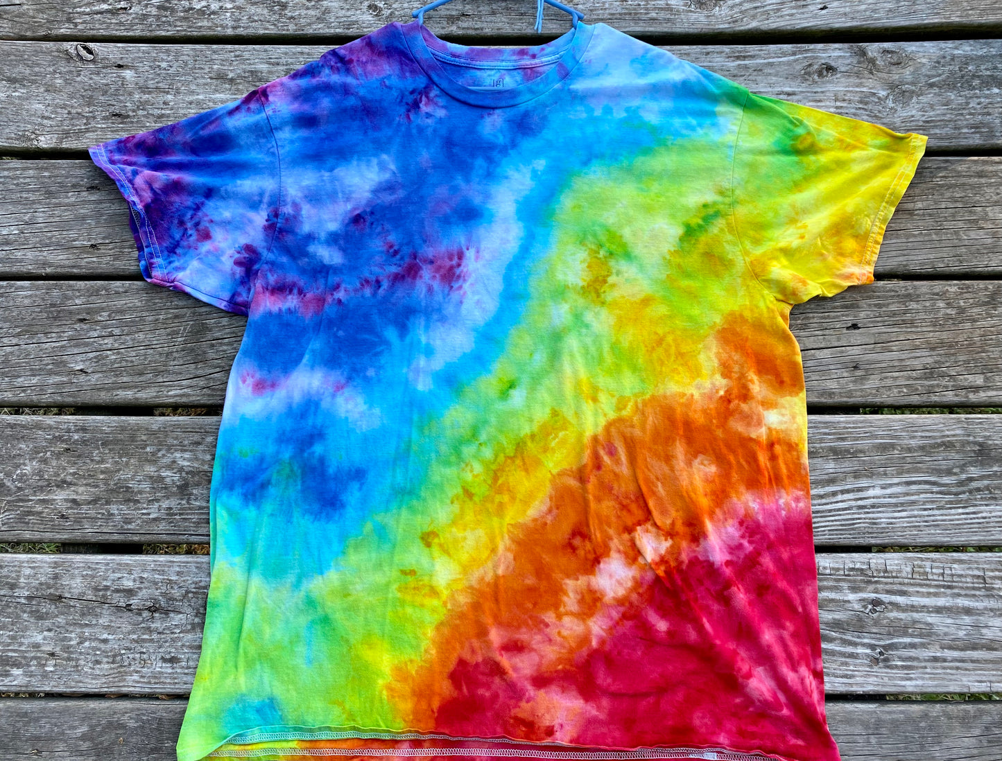 George 2XL adult unisex t-shirt rainbow scrunch